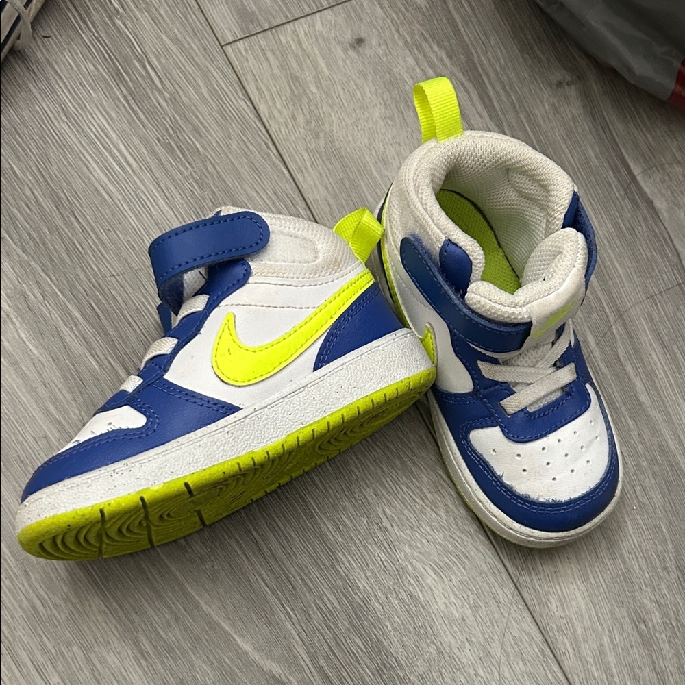 Nike Toddler High tops Kids White and Blue Sneakers with Neon Green Yellow Sz 8